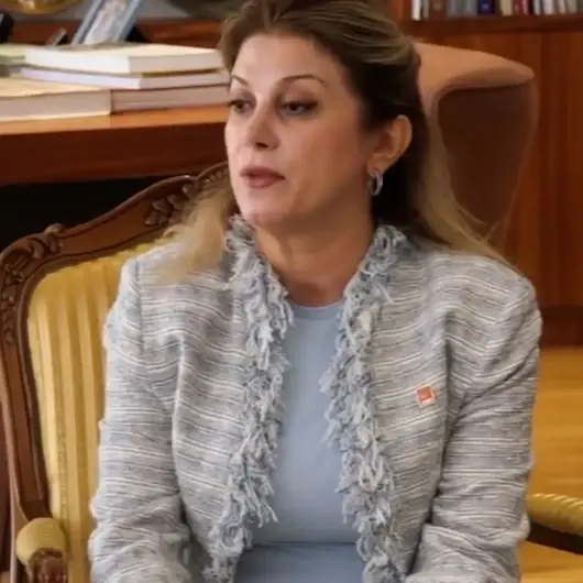 CHP’li Asu Kaya otel odasında basılan Özkan Yalım’a arka çıktı: Tek derdi Uşak’a hizmet