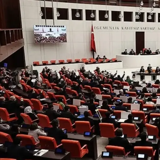 Yeni sosyal medya düzenlemesi için geri sayım başladı: Meclis'te ilk adım atılıyor