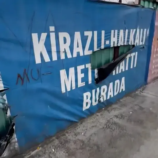 Reklam tabelalarının arkasına saklanan İBB çapsızlığı