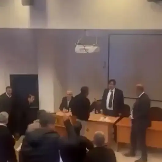 CHP’li belediyeye ödeme alamayan şoförlerden tepki: Bunların Allah’ı mı var bunlar Komünist