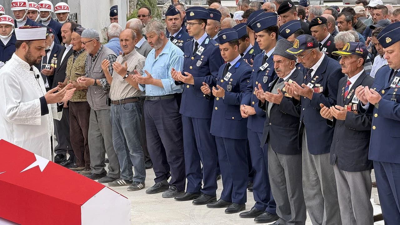 Kıbrıs gazisi Yaşar Gürbüz, Kütahya'da ebediyete uğurlandı