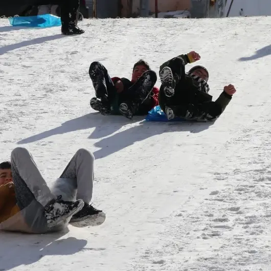 Beş ilde eğitime kar engeli