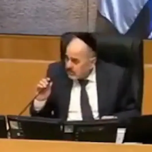 Knesset’te panik had safhada: İsrail meclisini füze korkusu sardı