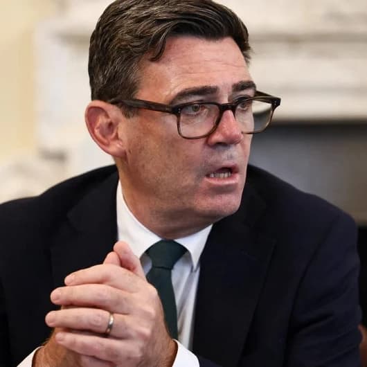 İngiltere Başbakanı Burnham Brexit'in faydadan çok zarar verdiğini belirtti